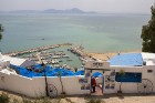 Zilās un baltās krāsās ietērptais ciemats, kas paceļas pār Tunisas līci, iespējams, ir viena no tūristu iemīļotākajām vietām Tunisijā 1