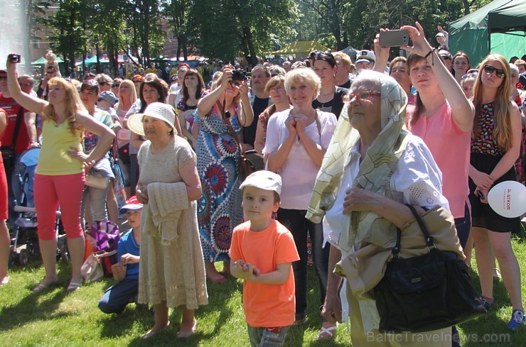 Daugavpils (www.visitdaugavpils.lv) ar vērienīgiem un saulainiem svētkiem svin 740. gadu pilsētas jubileju 151007