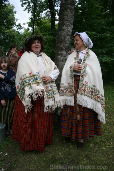 Travelnews.lv redakcija piedalās Saulgriežu uguņu iedegšanā Torņakalnā 151925