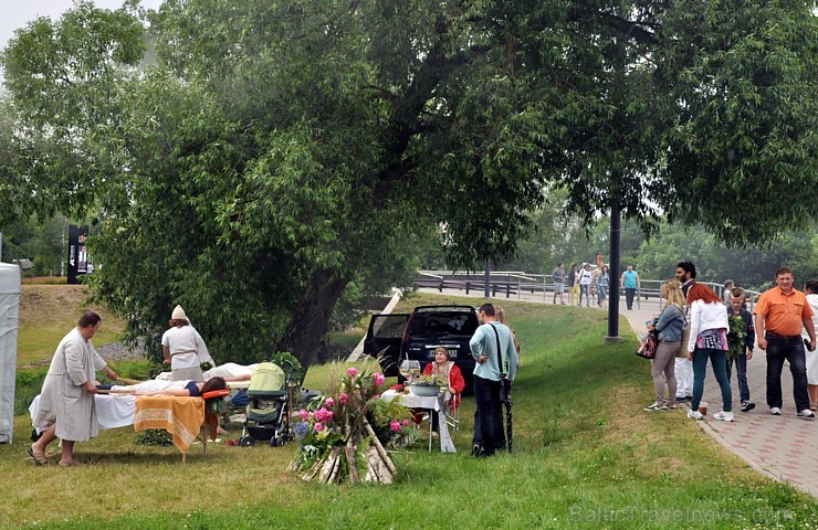 Līgo svētki Rēzeknē nosvinēti gandrīz bez lietus 152404