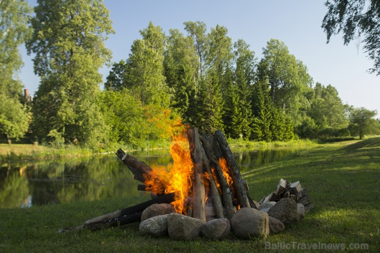 Jubilejas pasākums Bārdu dzimtas memoriālajā muzejā «Rumbiņi» pulcē dzejas mīļotājus 153069