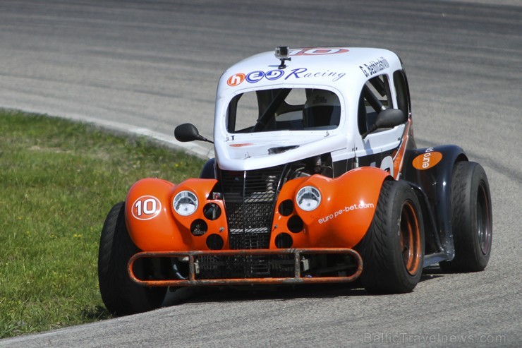 «Legend» sporta automašīnu sacensības pierūcina sporta kompleksu «333» 153137