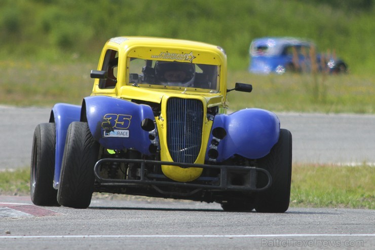 «Legend» sporta automašīnu sacensības pierūcina sporta kompleksu «333» 153143