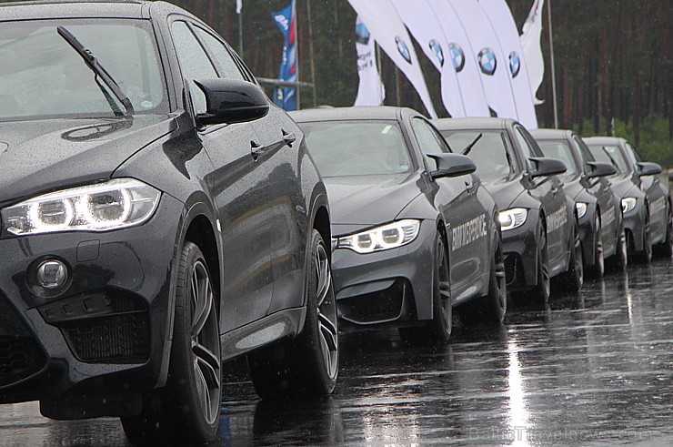 Inchcape BM Auto 6.07.2015 prezentē lietainā Biķernieku trasē  «M Sport» komplektācijas automobiļus - BMW M3, BMW M4 un BMW X6 M 153273