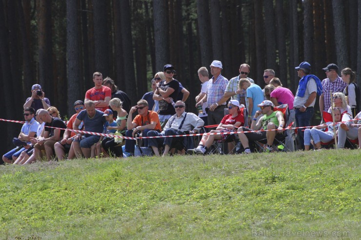 Ar spraigām cīņām sporta kompleksā 333 skatītājus priecē NEZ rallijkrosa čempionāts 155934