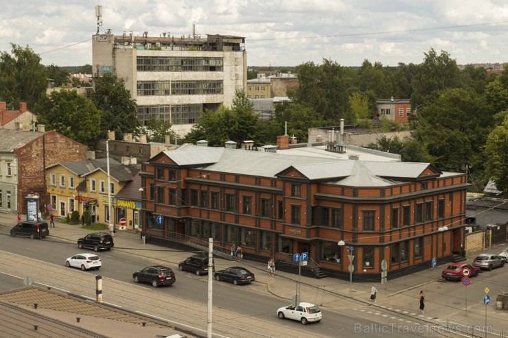 «Sunny Melody» - Brīvības gatvē 199c, viesnīcas Days Hotel Riga VEF 6.stāvā 156154