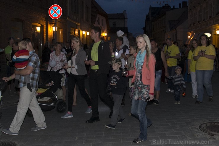 Cēsu svētkos atjaunota gājiena tradīcija 156330