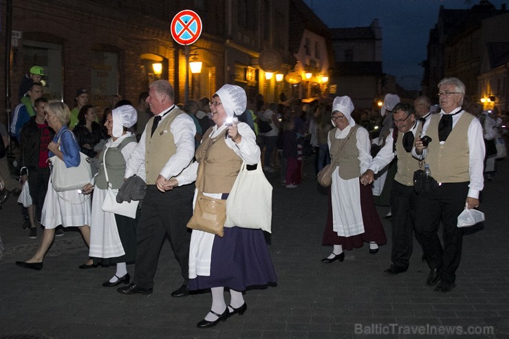 Cēsu svētkos atjaunota gājiena tradīcija 156370