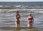 Travelnews.lv apciemo smilšaino Jūrmalas pludmali ar cerību uz siltu vasaru... liela daļa atpūtnieku ir balti 3