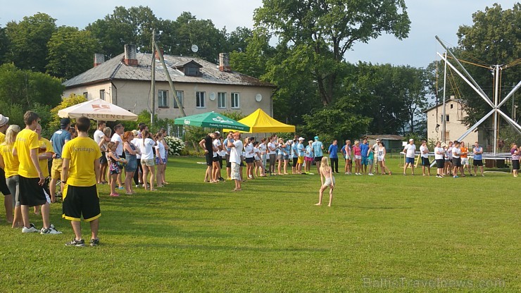 Bārmeņi, pavāri, viesmīļi, istabenes un direktori cīnās par sportiskā uzņēmuma titulu 157935