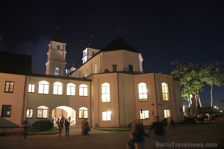 Lielais Tautas Krustaceļš Aglonā pulcē tūkstošiem ticīgo 158286