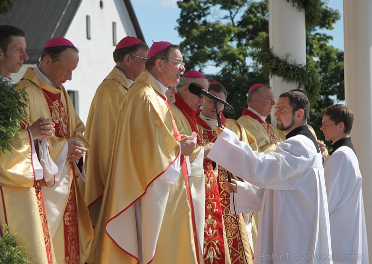 Aglona svin Vissvētākās Jaunavas Marijas debesīs uzņemšanas svētkus 158340