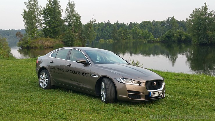 Travelnews.lv redakcija ceļo ar jauno Jaguar XE uz Vidzemi un Latgali, lai izbaudītu britu automobiļa šarmu Latvijas ceļos 158481