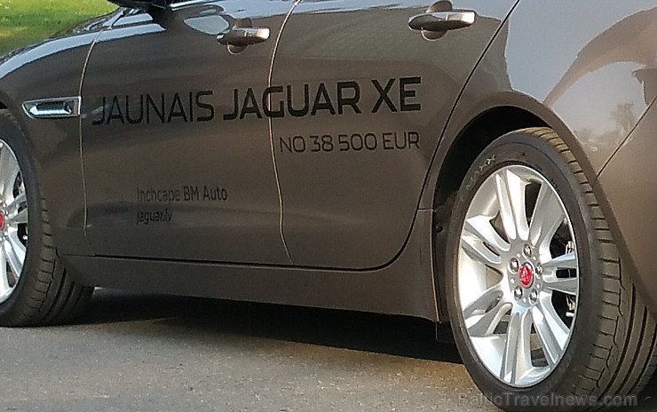 Travelnews.lv redakcija ceļo ar jauno Jaguar XE uz Vidzemi un Latgali, lai izbaudītu britu automobiļa šarmu Latvijas ceļos 158539