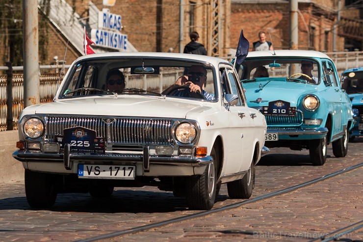 «Riga Retro 2015» pulcē vairāk kā 300 klasisko spēkratu 158854