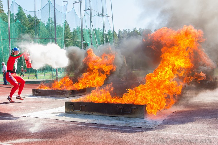 No 18. līdz 19.augustam Valmierā, J.Daliņa stadionā, notika 40. Baltijas valstu čempionāts ugunsdzēsības sportā 159208