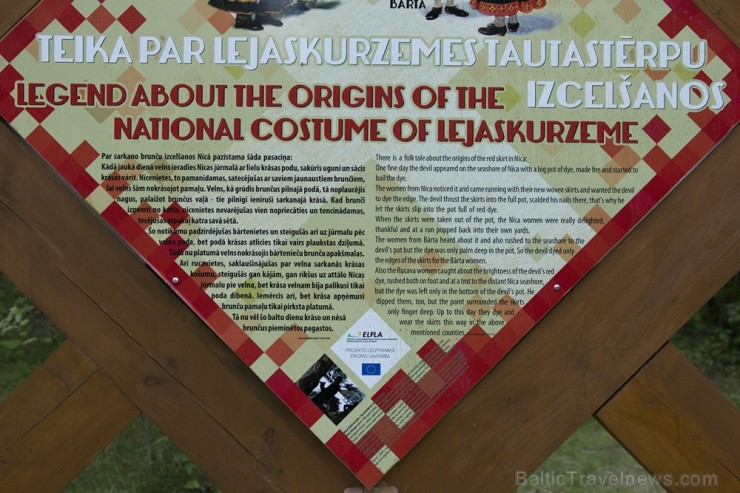 Bernātu dabas parka skulptūru grupā attainota teika par krāsu rašanos Nīcas tautastērpa brunčos 159799