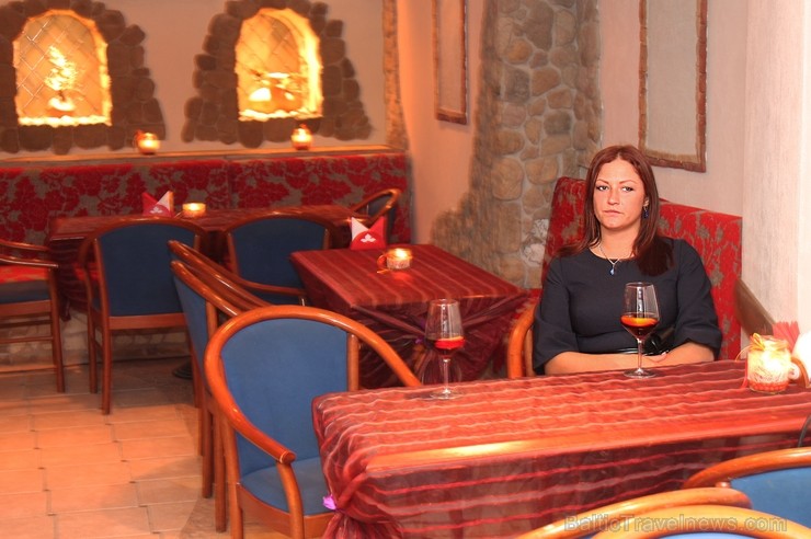 Vidusjūras restorāna «Granada» atvēršana pulcē garšas baudītājus 160080