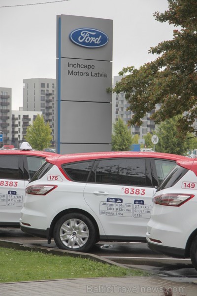 AS Rīgas Taksometru parks papildina (8.09.2015) autoparku ar 20 jauniem Ford S-Max  modeļiem 160265