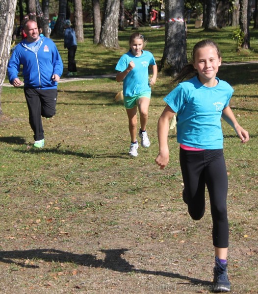 Tēva diena Ikšķiles vidusskolā tiek atzīmē sportiskā garā 160519