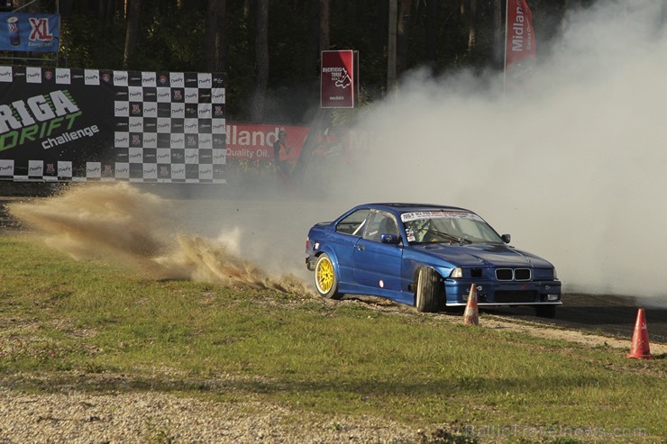 Ziemeļeiropas drifta čempionāta noslēgumā vairāk nekā 40 PRO drifteri piekūpina Biķernieku trasi 161203