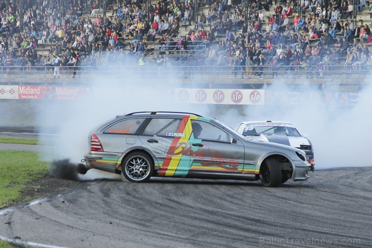 Ziemeļeiropas drifta čempionāta noslēgumā vairāk nekā 40 PRO drifteri piekūpina Biķernieku trasi 161213