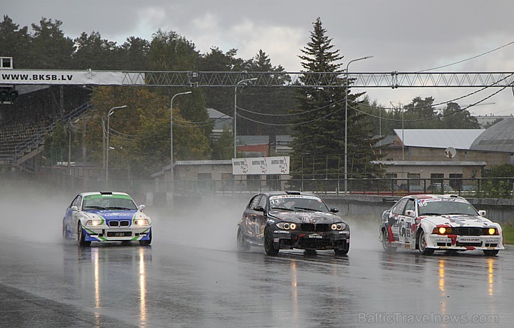 Baltic Touring Car Championship manīgos laika apstākļos 26.-27.09.2015 startē Biķerniekos 161895