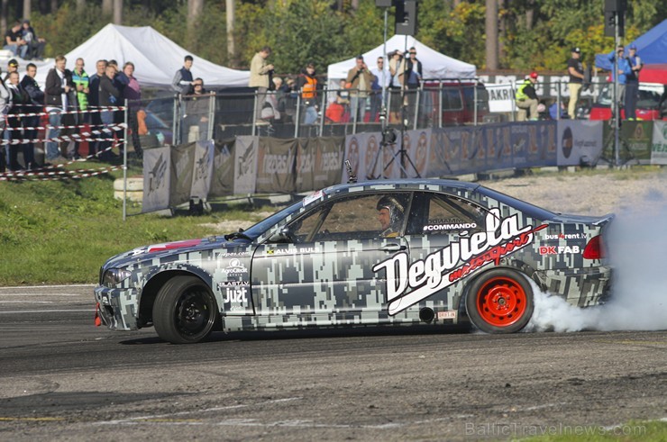 Ar aizraujošām cīņām noslēdzas Latvijas drifta sezona 162524