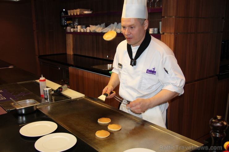 Franču mūzika, lieliski ēdieni un atmosfēra - Brunch à la française Mercure Riga Centre Hotel 162840