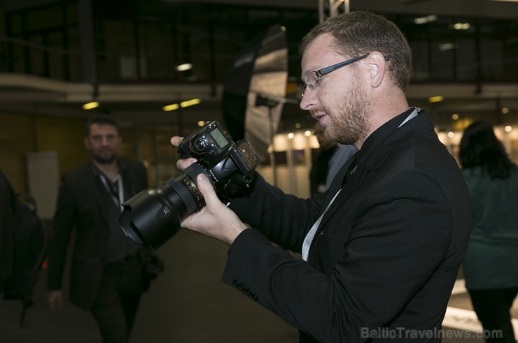 Travelnews.lv ielūkojas Baltijā nozīmīgākajā foto un video tehnikas izstādē «Riga Photo Show 2015» 163657