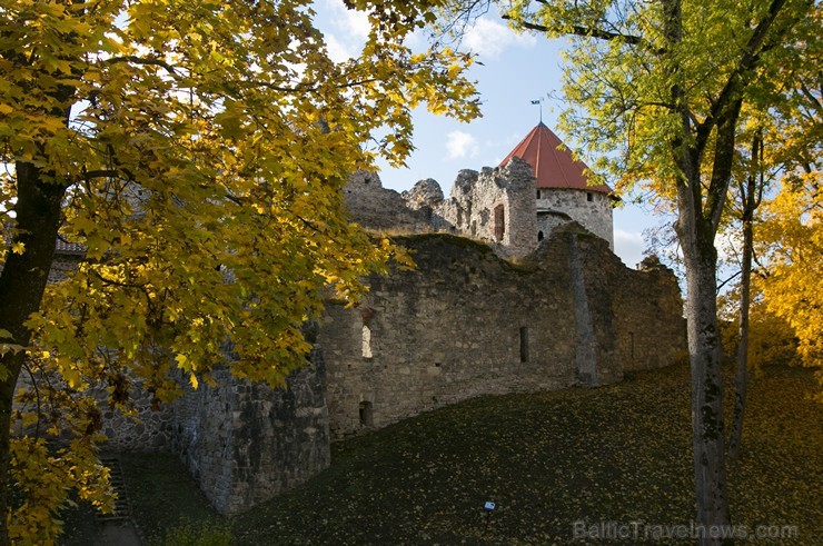 Cēsis ir brīnišķīga pilsēta zelta rudens baudīšanai 163680