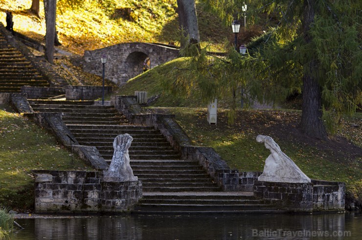 Cēsis ir brīnišķīga pilsēta zelta rudens baudīšanai 163698