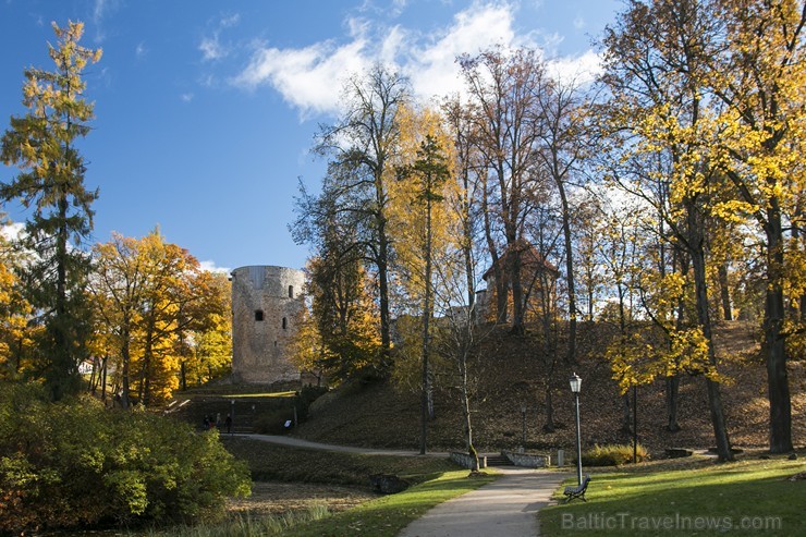 Cēsis ir brīnišķīga pilsēta zelta rudens baudīšanai 163706