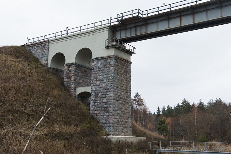 Dzelzceļa tilts pār Raunas upi ir augstākais dzelzsceļa tilts Baltijā 164061