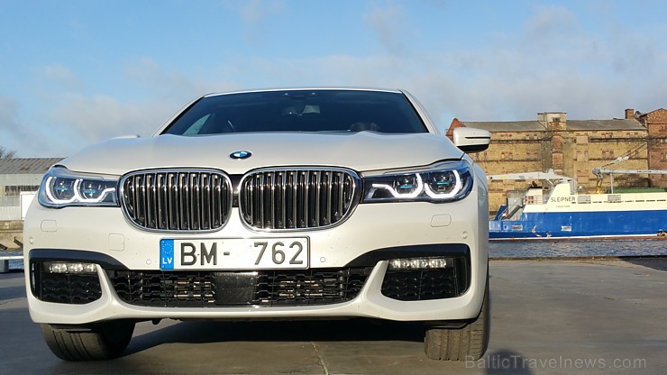 Ar jauno BMW 730d xDrive braucam lūkot Liepājas koncertzāli «Lielais dzintars» 164696