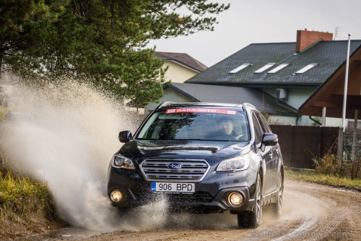 «Latvijas Gada auto 2016» žūrija nobrauc vairāk nekā 10 000 km 165093