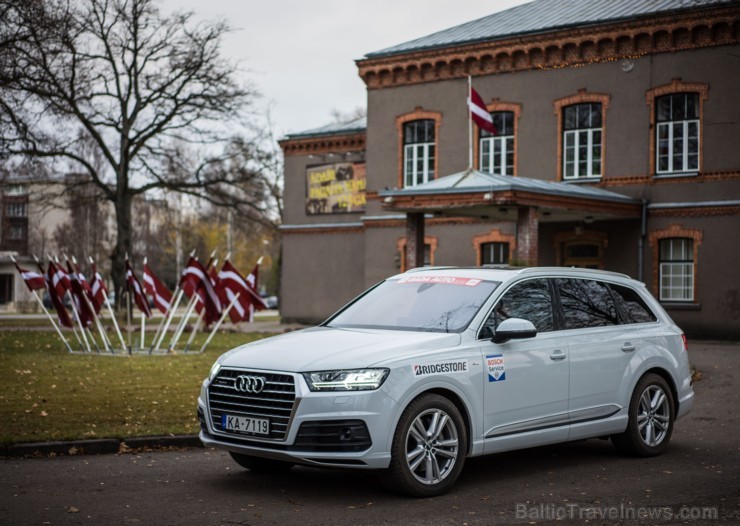 «Latvijas Gada auto 2016» žūrija nobrauc vairāk nekā 10 000 km 165103