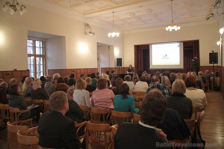 Latvijas Piļu un muižu asociācija ar starptautisku konferenci atzīmē 15 gadu jubileju Dundagas pilī 165770