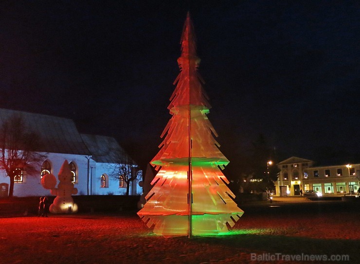 Dobeles Ziemassvētku eglīte - www.dobele.lv 166724