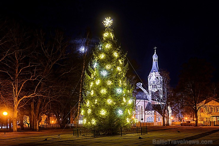 Jūrmalas Ziemassvētku eglīte - www.tourism.jurmala.lv 166725