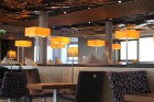 Radisson Blu Hotel Latvija panorāmas un kokteiļu bārs «Skyline» 26. stāvā piedāvā biznesa pusdienas īpašiem darījumiem un Rīgas viesu pārsteigumam 16