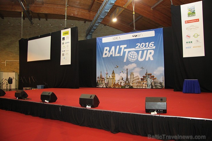 Travelnews.lv nakts aizsegā palūko kā gatavojas tūrisma izstāde «Balttour 2016» 168277