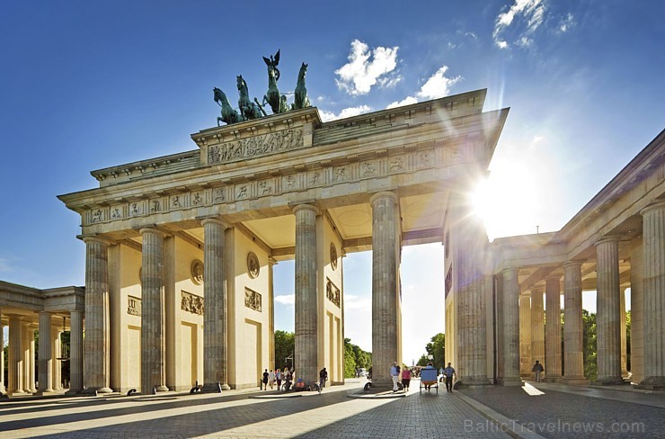 Protams, viena no visapmeklētākajām vietām Vācijā ir Berlīne - lielākā pilsēta valstī un viena no Eiropas dzīvākajām, jautrākajām un arī omulīgākajām  168848