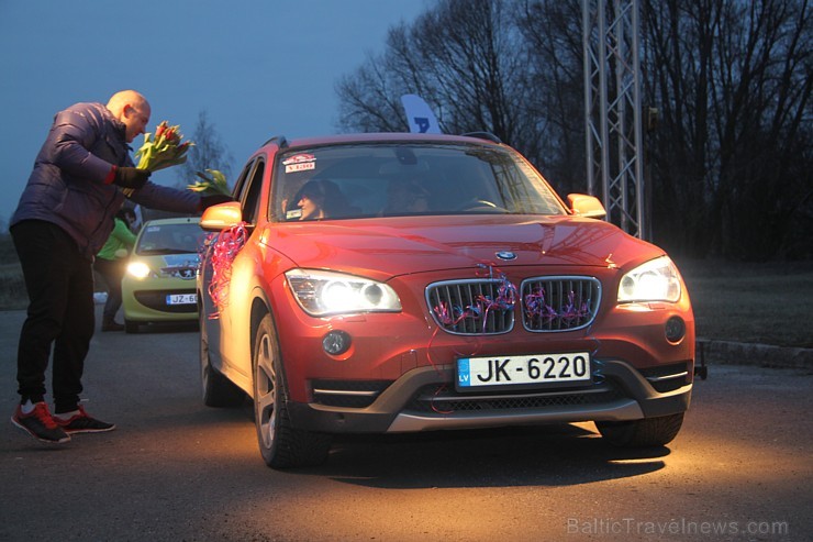 Populārais «Sieviešu dienas rallijs 2016» pulcē 5.03.2016 divās Latvijas starta pilsētās - Dobelē un Valmierā rekordlielu dalībnieču skaitu 170004