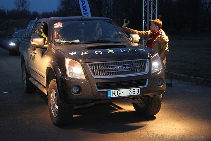 Populārais «Sieviešu dienas rallijs 2016» pulcē 5.03.2016 divās Latvijas starta pilsētās - Dobelē un Valmierā rekordlielu dalībnieču skaitu 170008