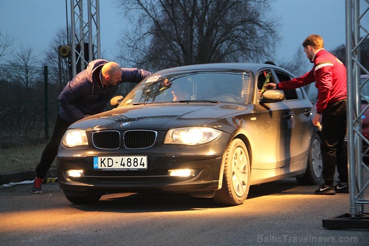 Populārais «Sieviešu dienas rallijs 2016» pulcē 5.03.2016 divās Latvijas starta pilsētās - Dobelē un Valmierā rekordlielu dalībnieču skaitu 170009