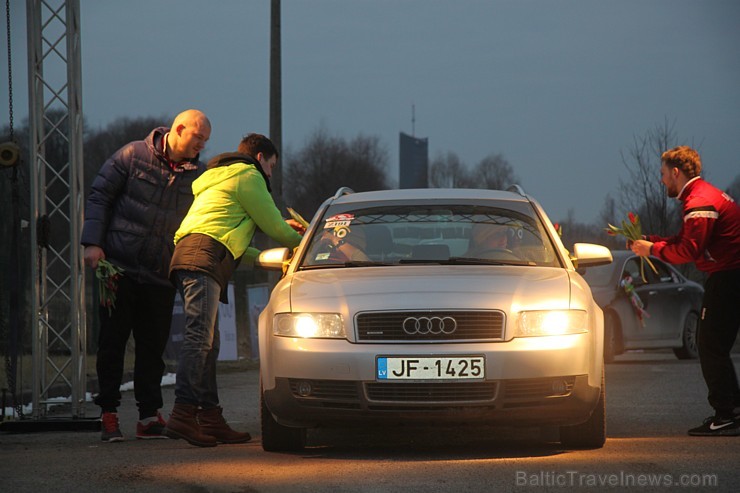 Populārais «Sieviešu dienas rallijs 2016» pulcē 5.03.2016 divās Latvijas starta pilsētās - Dobelē un Valmierā rekordlielu dalībnieču skaitu 170012