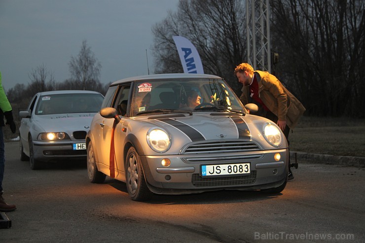 Populārais «Sieviešu dienas rallijs 2016» pulcē 5.03.2016 divās Latvijas starta pilsētās - Dobelē un Valmierā rekordlielu dalībnieču skaitu 170017