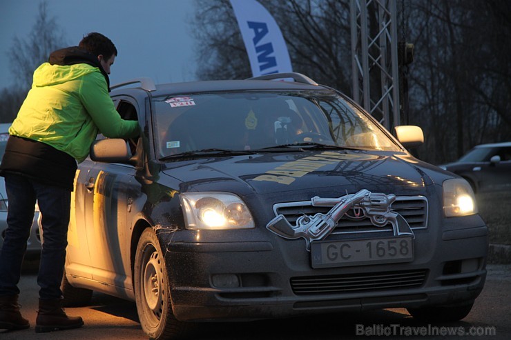 Populārais «Sieviešu dienas rallijs 2016» pulcē 5.03.2016 divās Latvijas starta pilsētās - Dobelē un Valmierā rekordlielu dalībnieču skaitu 170020