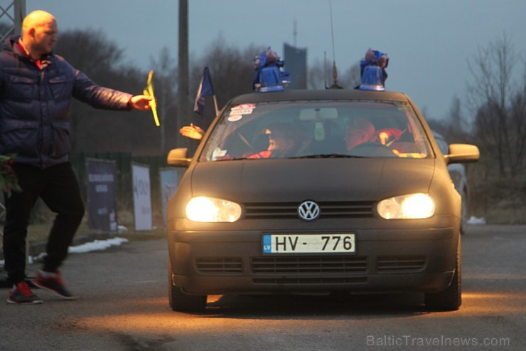 Populārais «Sieviešu dienas rallijs 2016» pulcē 5.03.2016 divās Latvijas starta pilsētās - Dobelē un Valmierā rekordlielu dalībnieču skaitu 170151